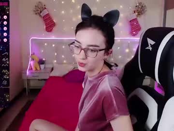webcam girl queen_kitty1818 image #3368721