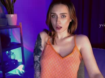webcam girl _yvie_ image #1315343