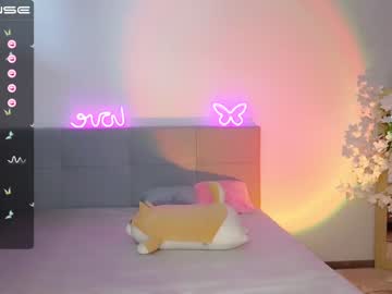 webcam girl small_blondee image #4611381
