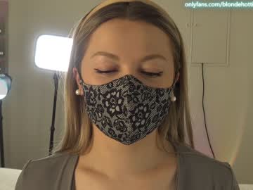 webcam girl blondehottiek image #6503282
