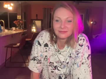 webcam girl kaileeshy image #7942243