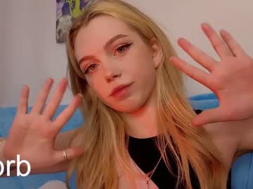 webcam girl small_blondee image #4433227