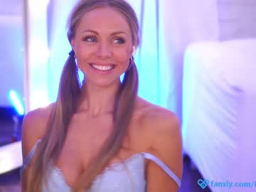 webcam girl eva_fashionista image #3243149