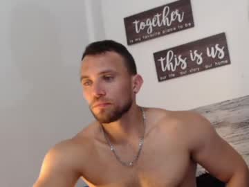 webcam man muscle_21_bloder image #3588341