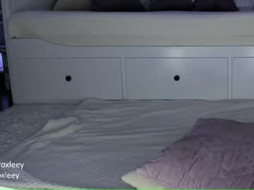 webcam girl roxy_blue_eyed_ image #1068320