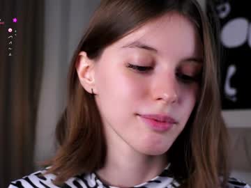 webcam girl aislyfarran image #7943377