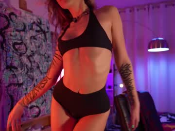 webcam girl informal_ image #8825510