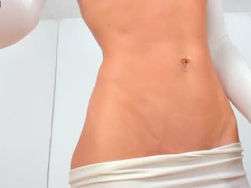 webcam girl ingridblondy94 image #3353245