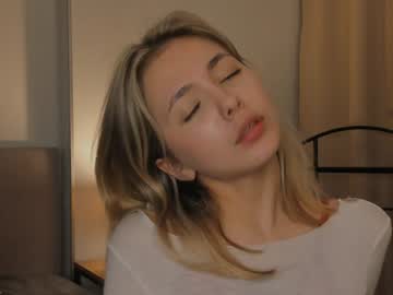 webcam girl mildredgarrett image #8272342