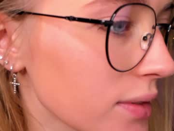 webcam girl linellali image #2665932