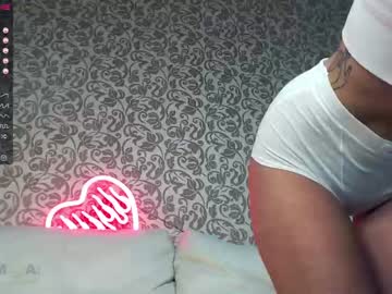 webcam girl 4_peach image #201519