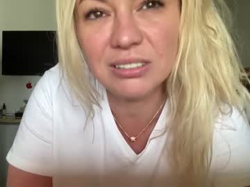 webcam girl kiradivine image #4597932