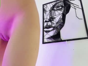 webcam girl lucie_beltran image #2919026