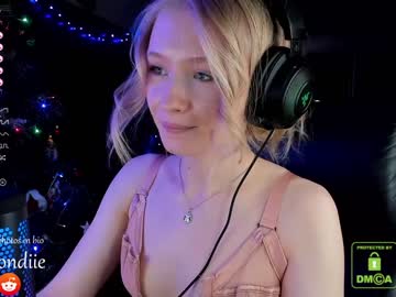 webcam girl bestblondiiecb image #3446672