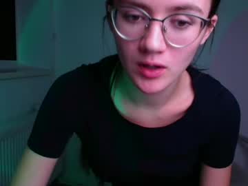 webcam girl ketrin_pirsss image #7828136