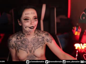 webcam girl raven_alternative image #5504105