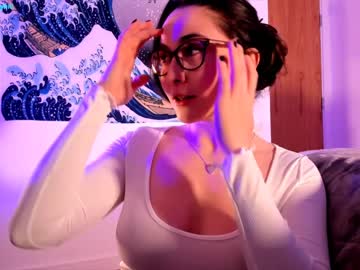 webcam girl littlee33 image #886248