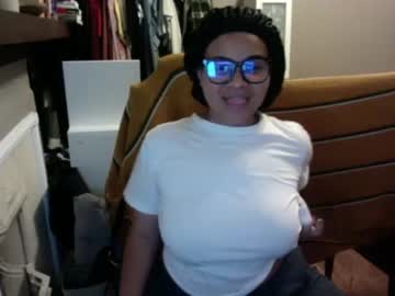 webcam girl yveonyx image #3093025