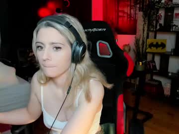 webcam girl kimilee22 image #8856548