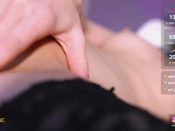 webcam girl sweetkira555 image #7994670