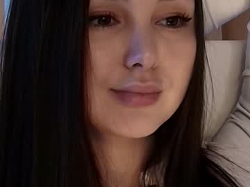 webcam girl hollyextra image #9561970
