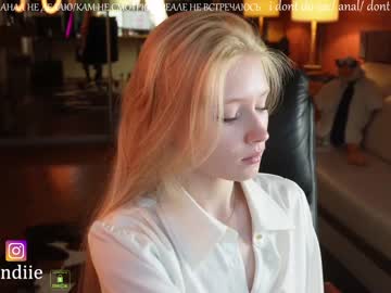 webcam girl bestblondiiecb image #4405547