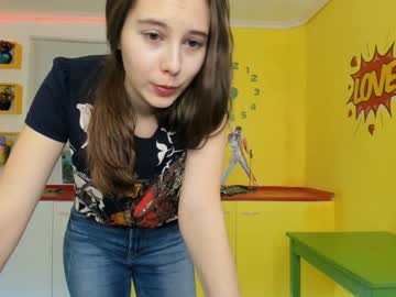 webcam girl carolineprise image #696229