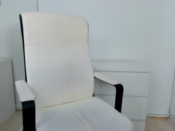 webcam girl ingridblondy94 image #3681286