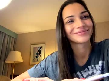 webcam girl toocutetohandle image #2596414