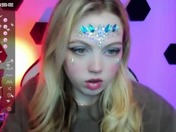 webcam girl small_blondee image #3965860