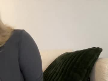 webcam girl tigoldbitties11 image #9313004
