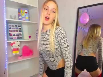 webcam girl emilymilkenn image #648922