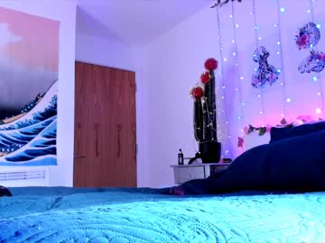 webcam girl littlee33 image #1805611