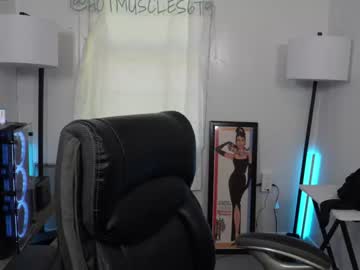 webcam man hotmuscles6t9 image #1681854