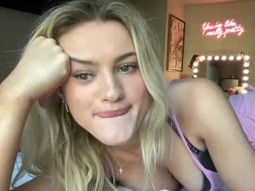 webcam girl ellaxxrose image #8214953