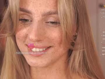 webcam girl artease image #8827941