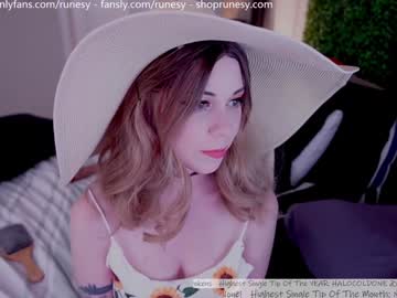 webcam girl runesy image #7128411