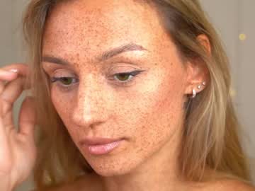 webcam girl artease image #7250603