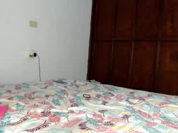 webcam couple mellissa_room image #579983