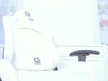 webcam girl ingridblondy94 image #6452820