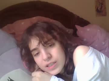 webcam girl kitsunebby image #4101464