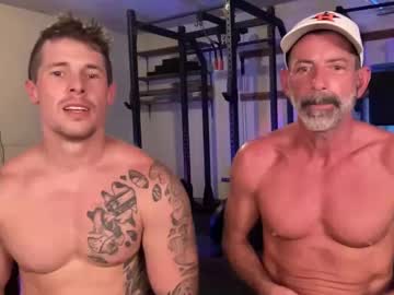 webcam man browneyedmuscleboy32 image #7590795