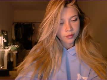 webcam girl bitter_moon image #3351384