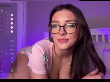 webcam girl ruby_maee image #6949903