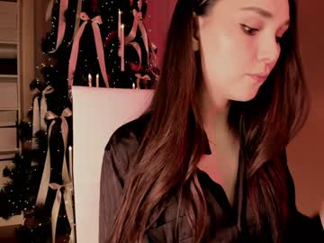 webcam girl hollyextra image #8359234