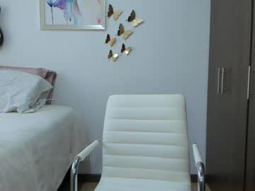 webcam girl isabelhills image #1159359