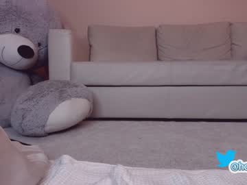 webcam girl hollyextra image #353066