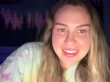 webcam girl skylarpeachy image #8832888