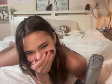 webcam girl irisbb2003 image #7588145