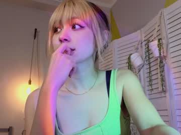 webcam girl y_u_m_i_k_a image #3904290